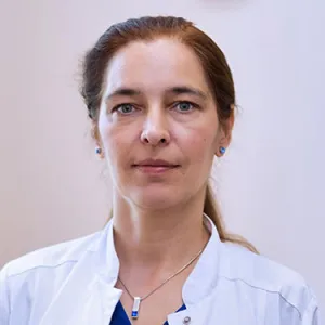 Азарова Ольга Юрьевна: Акушер-гинеколог.