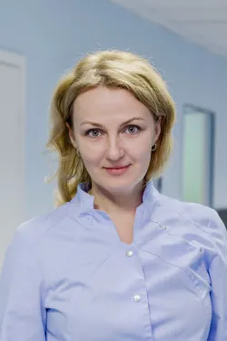 Алхазурова Татьяна Вениаминовна: Стоматолог.
