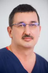 Яцков Борис Константинович: Анестезиолог-реаниматолог.
