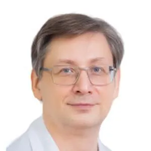 Царегородцев Дмитрий Александрович: Сердечно-сосудистый хирург.