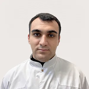 Мовсисян Гегам Седракович: Терапевт.