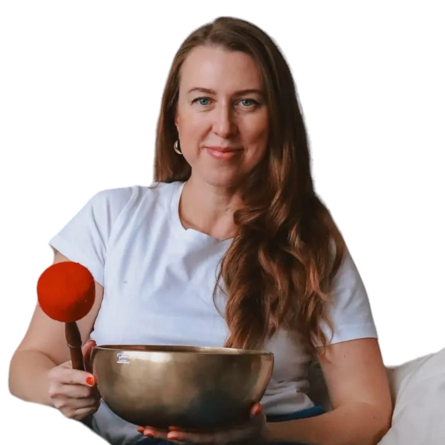 Хазова Юлия: Массажист.