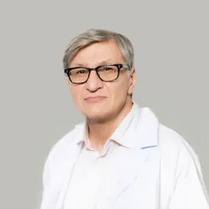 Алиханов Алихан Амруллахович: Рентгенолог.