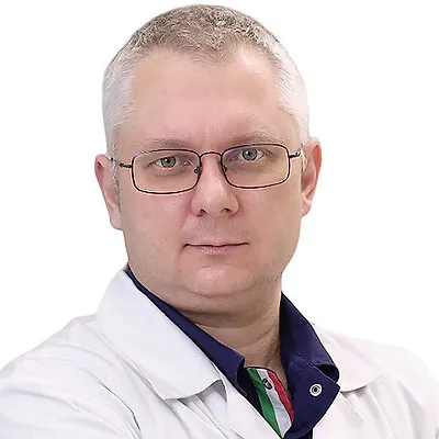 Стадухин Юрий Евгеньевич: Хирург.