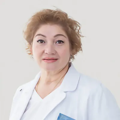 Хугаева Залина Константиновна: Гинеколог, Хирург.