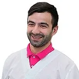Яхьяев Эмин Гумбатович: Стоматолог, Стоматолог-терапевт.