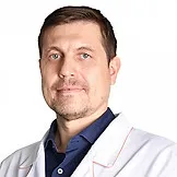Чернышов Дмитрий Геннадьевич: Травматолог.