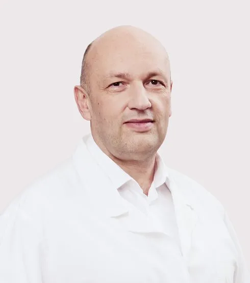 Потапов Михаил Евгеньевич: Акушер-гинеколог, Гинеколог-репродуктолог.